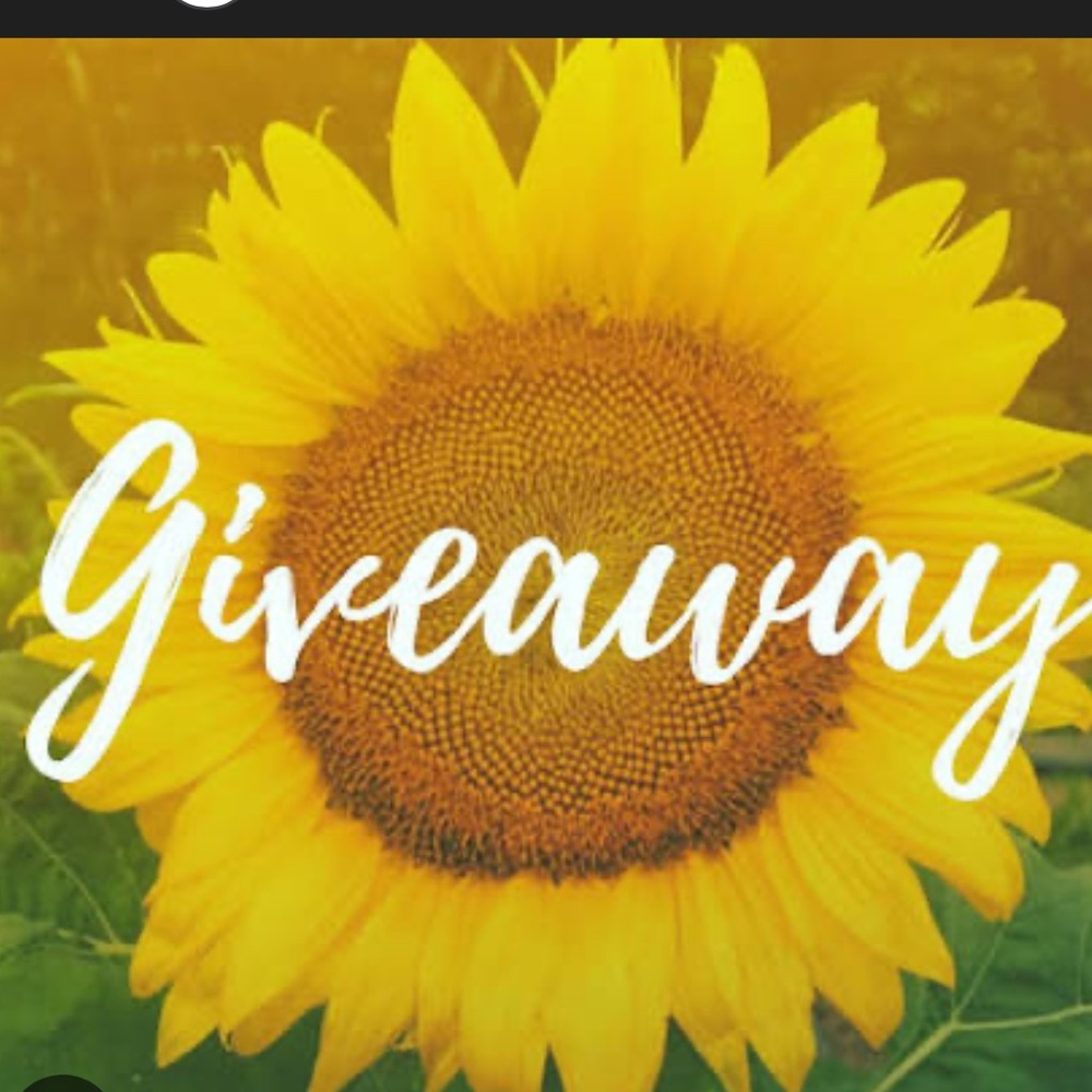 Woo🎉Hoo!!! You won the give-away during my Live Show🪩